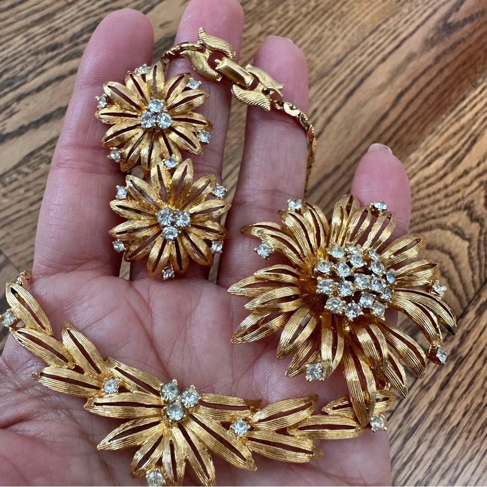 D’Orlan Vintage Jewelry Set Necklace Earrings & Brooch